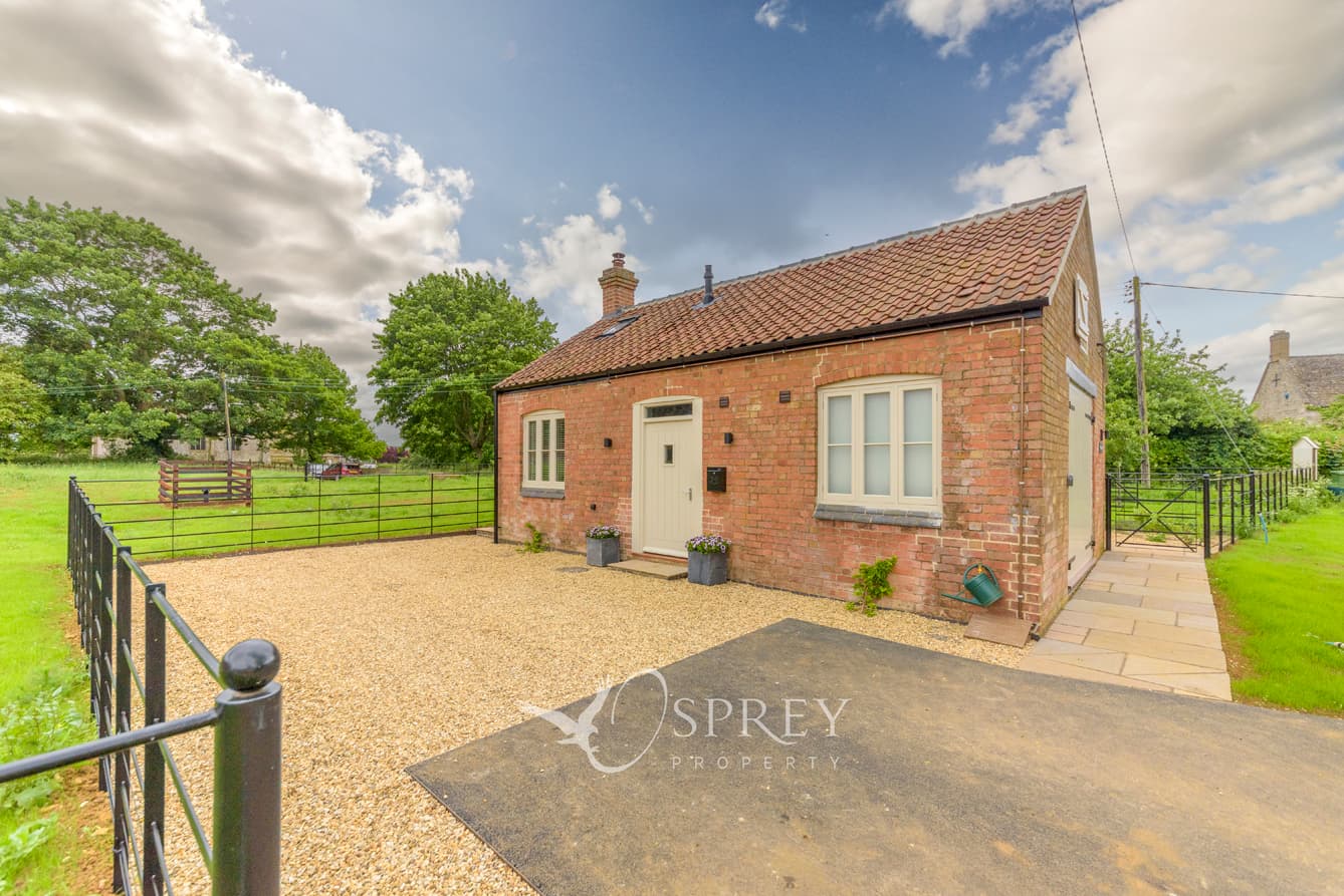 Middle Street, Teigh,