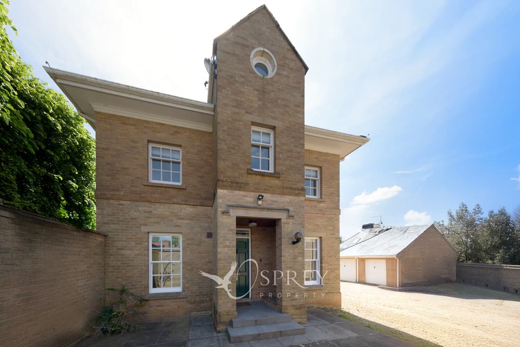 South Road, Oundle, Peterborough,