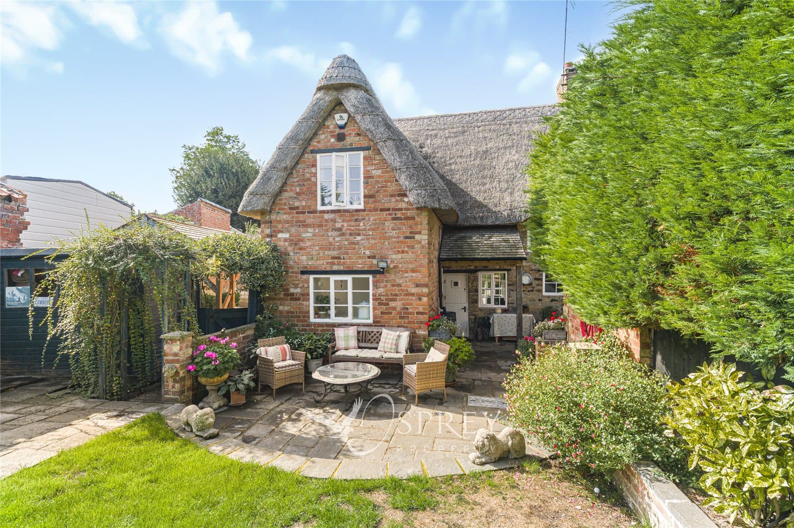 Meadow Lane, Denford, Northamptonshire, NN14,